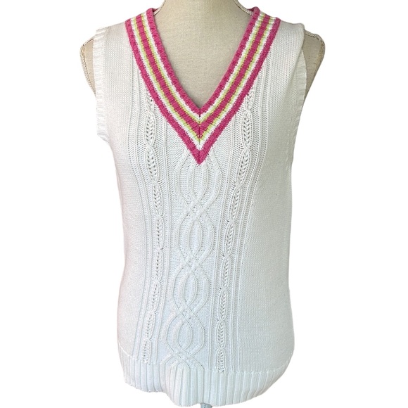 Liz Claiborne white sleeveless V-neck sweater - Picture 2 of 9